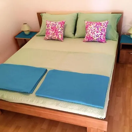 Mir Apartment