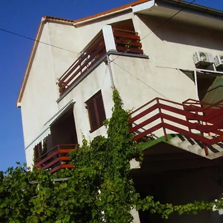 Mir Apartment *