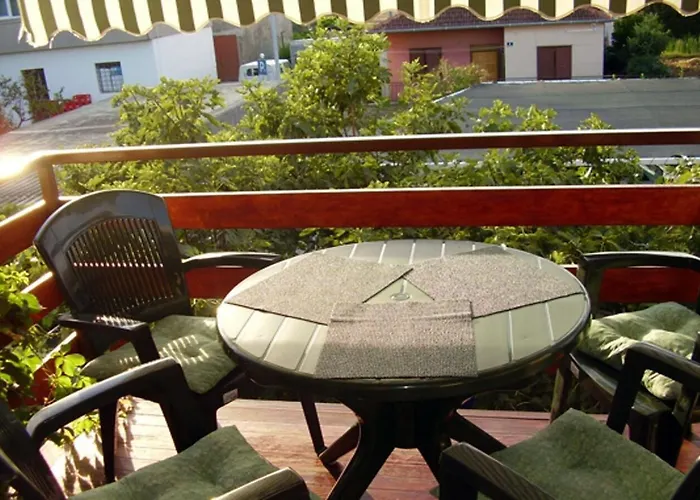 Mir Appartement Betina (Sibenik-Knin)